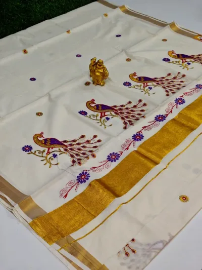 Classic Handloom Cotton Saree – Cream & Blue